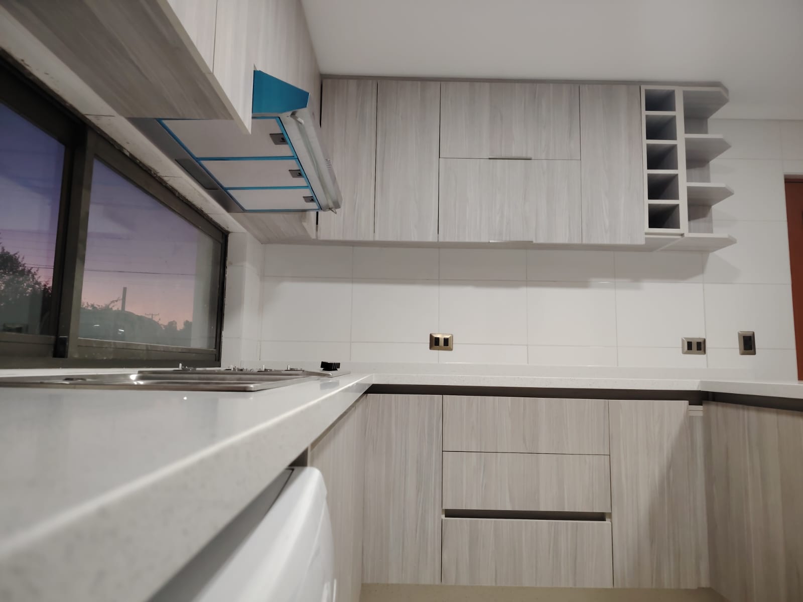 ¡Gran sorteo! Ticket X 1, cubierta de cuarzo, muebles y complementos para tu cocina.