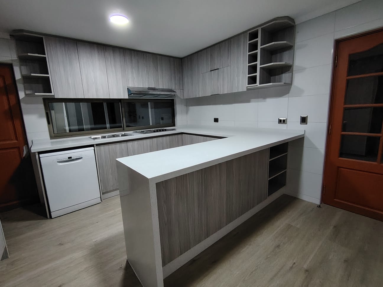 ¡Gran sorteo! Ticket X 1, cubierta de cuarzo, muebles y complementos para tu cocina.